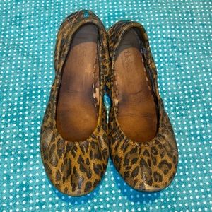 Leopard Tieks